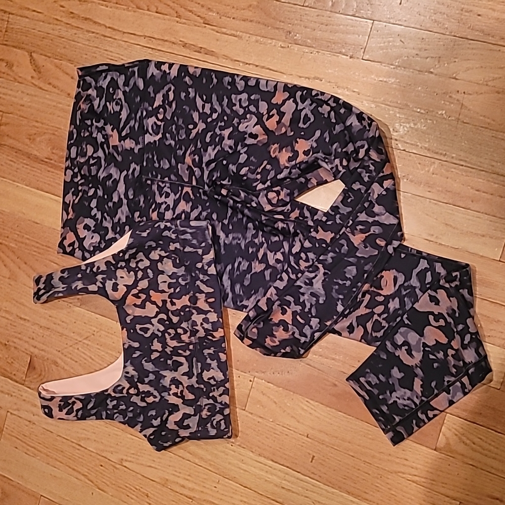 Fabletic Cold Weather 7/8 Leggings with reversible bra